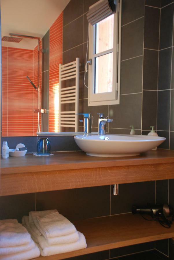 Les Ambeles Bed & Breakfast Saint-Magne-de-Castillon Exterior photo