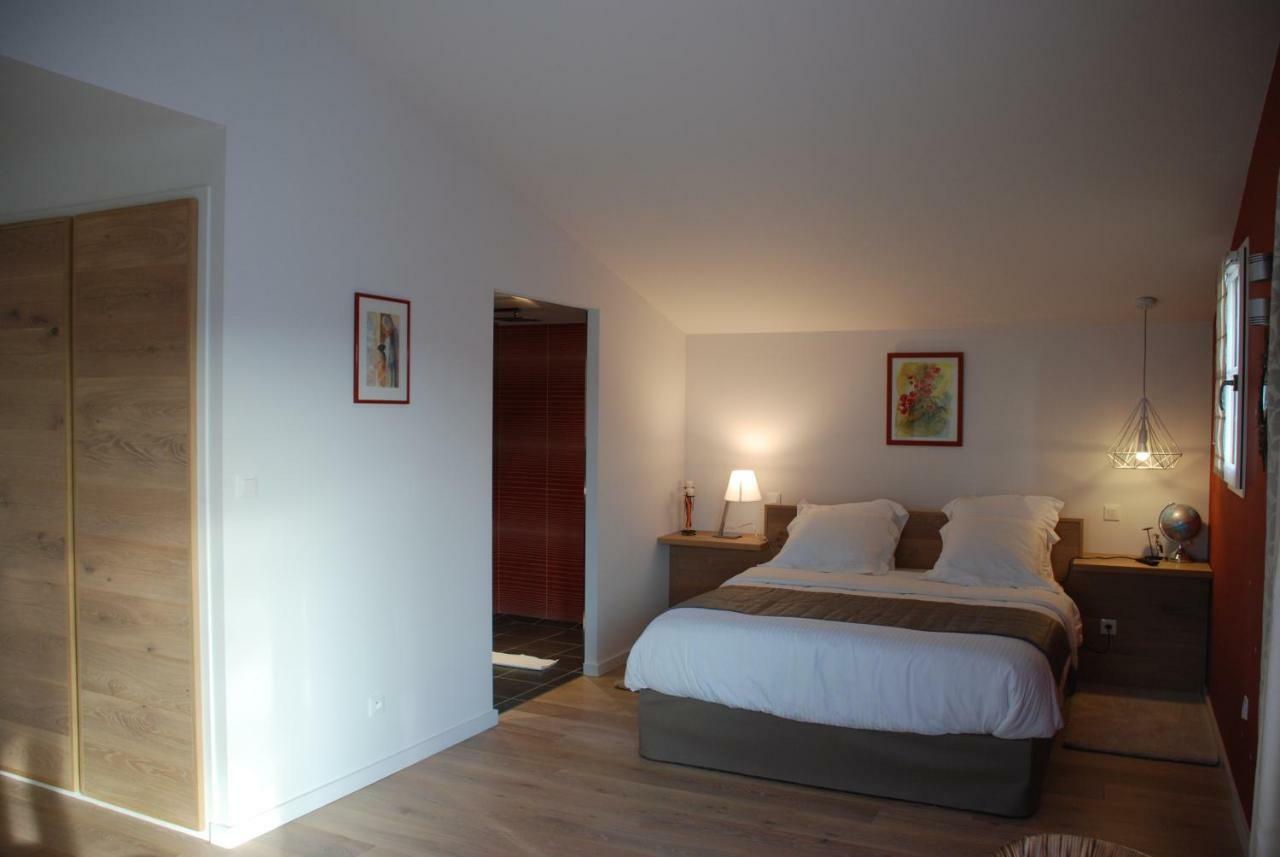 Les Ambeles Bed & Breakfast Saint-Magne-de-Castillon Exterior photo